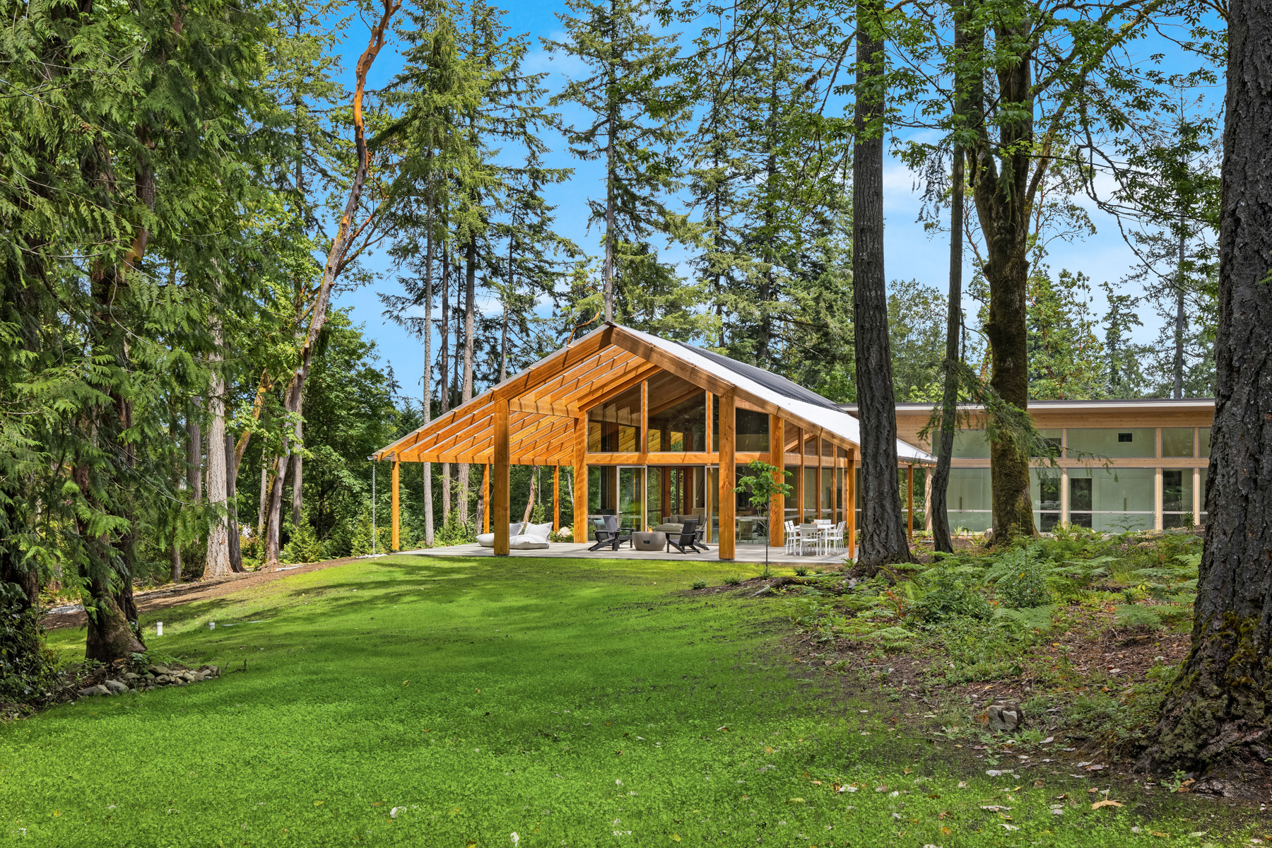 New Energy Works Timber Frame Home in Oregon