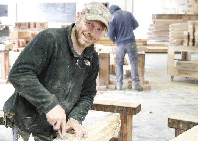 Working with glulams is second nature to timber craftsmen like Jimmy.