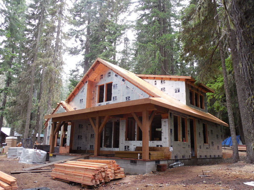 Raising and enclosure complete! Time for one last meal of roasted chicken on the lake.